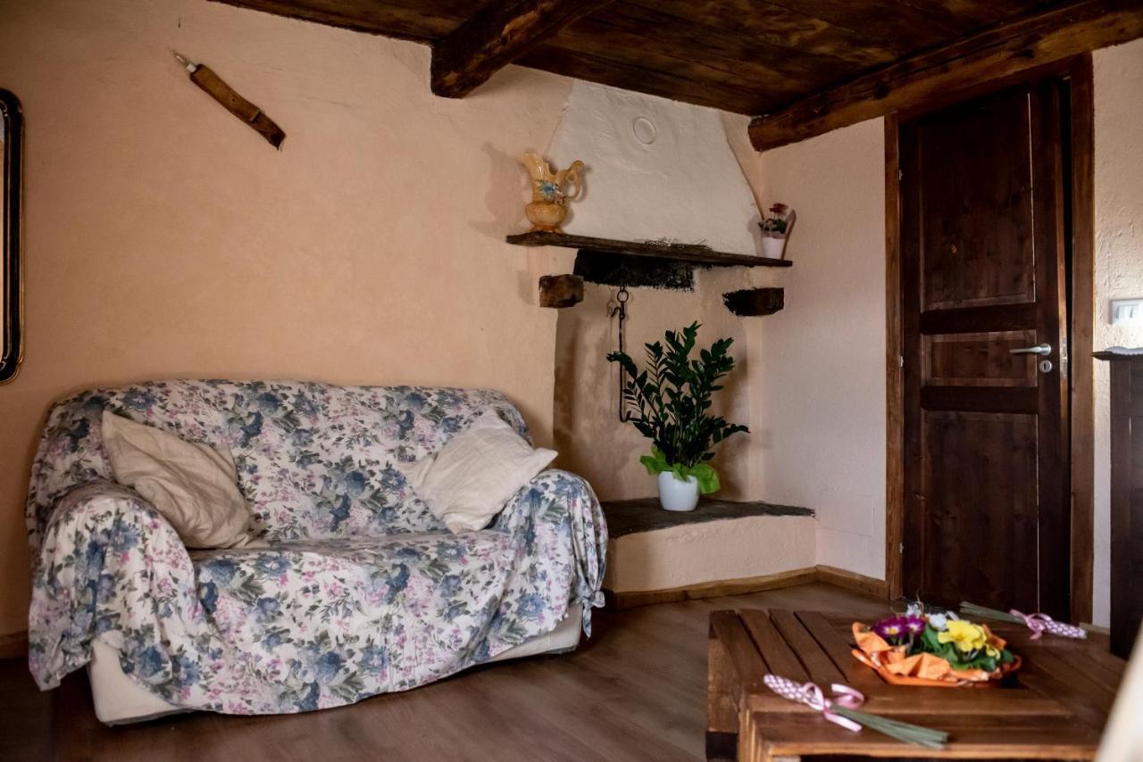 Agribenessere Agli Abatti Barge Екстер'єр фото